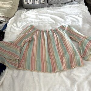 Woman’s off shoulder bojo summer top. Various summer colors.